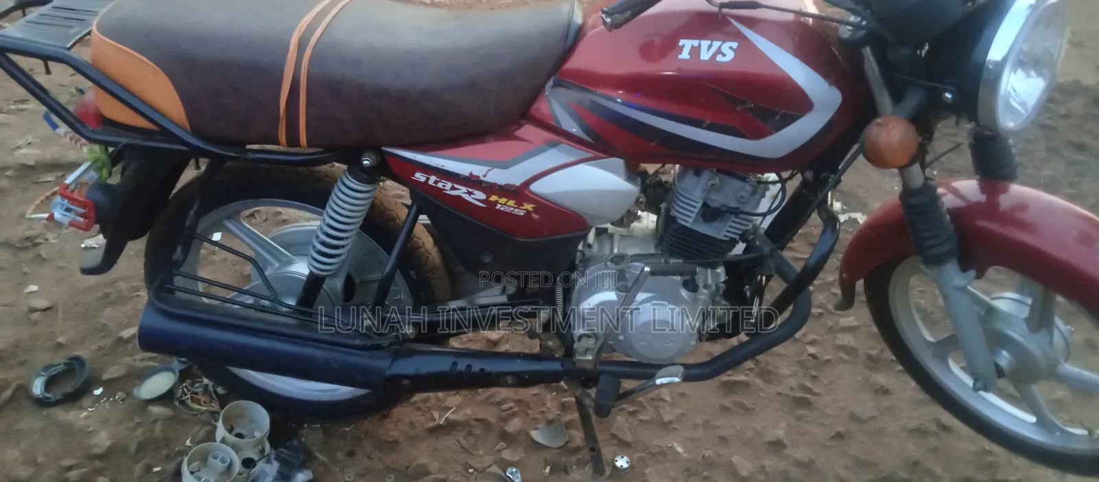 TVS HLX 125 2023 Red