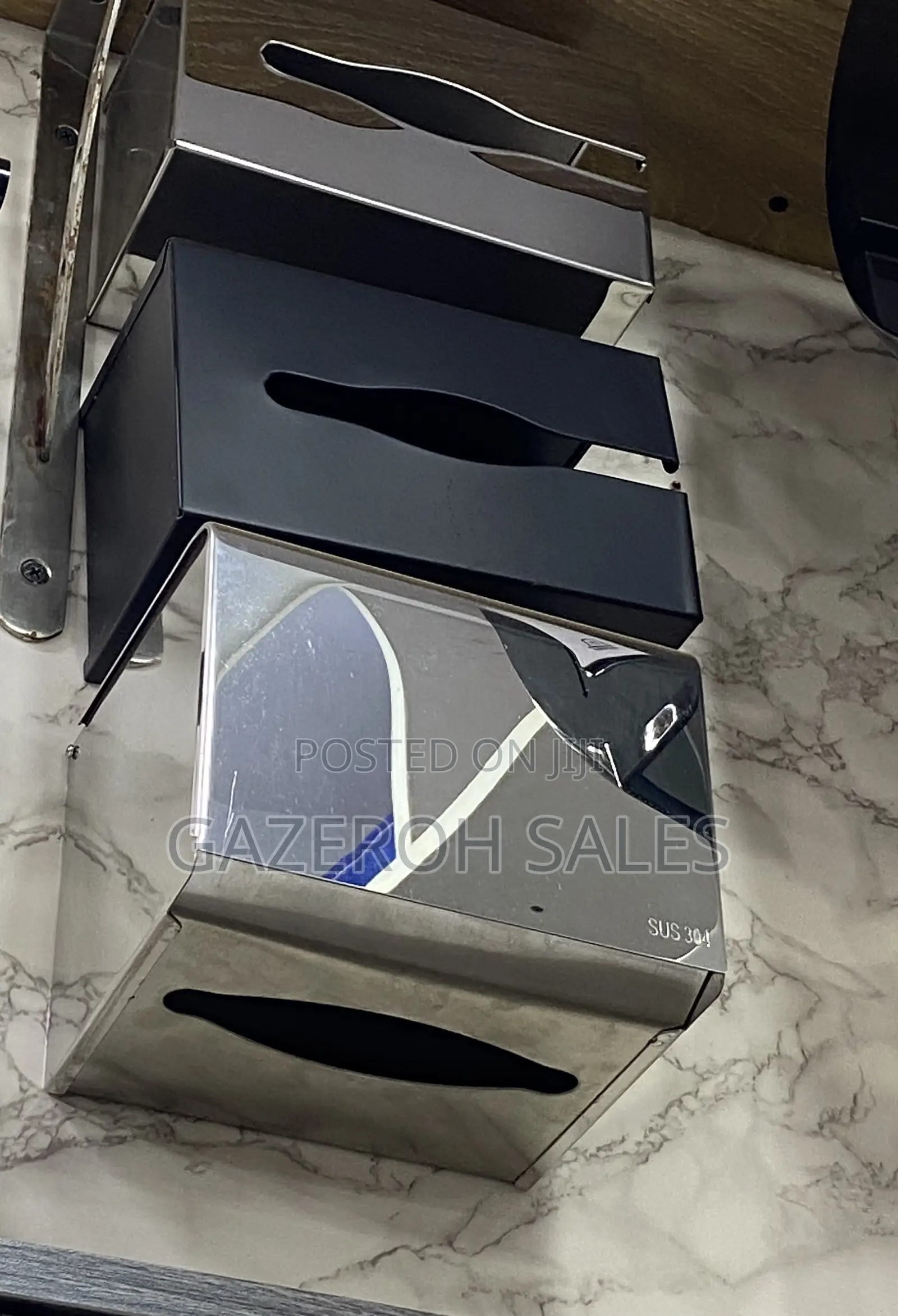 Metallic Tissue Dispenser