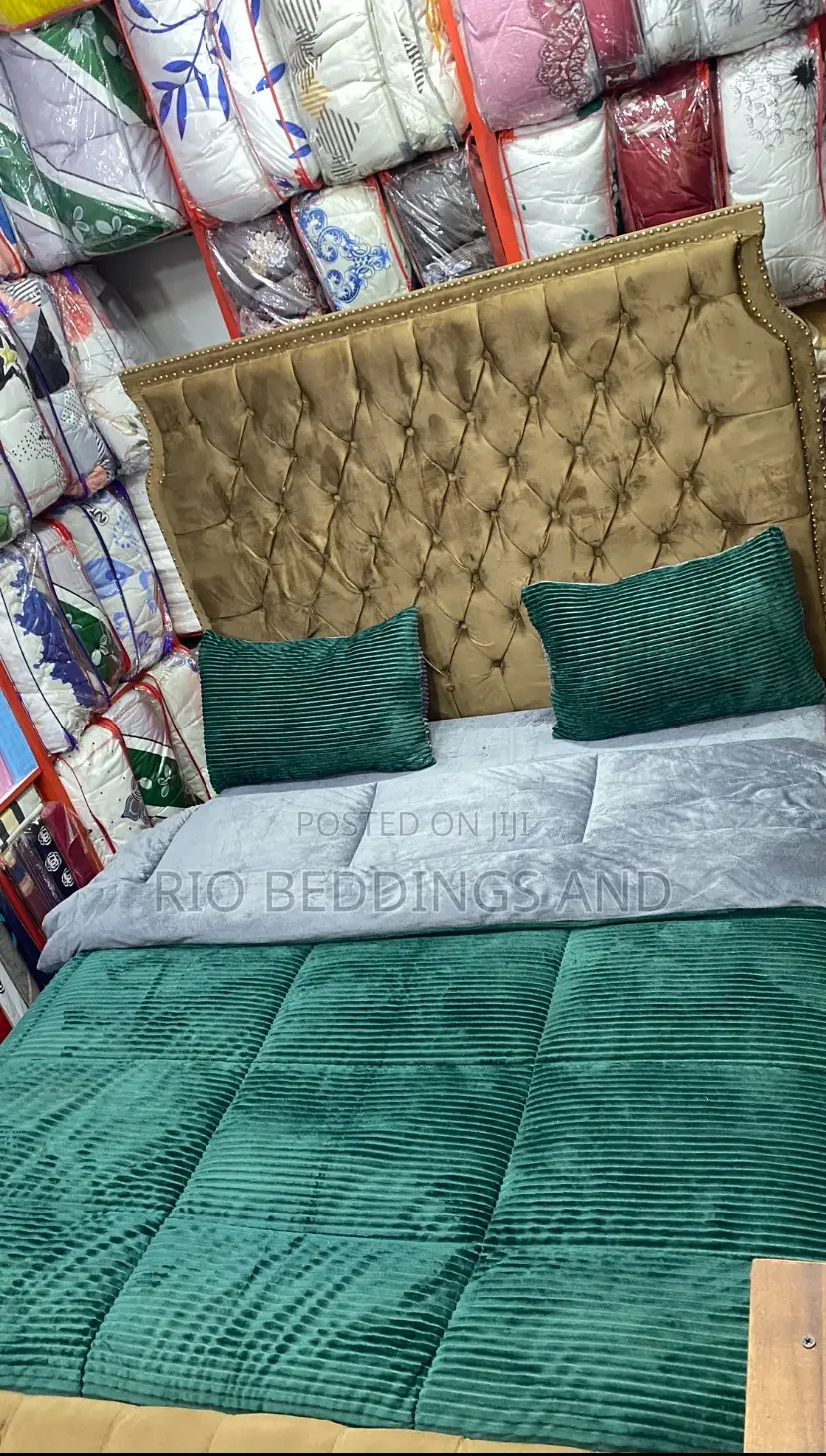 Velvet Duvet Cover With 4pcs