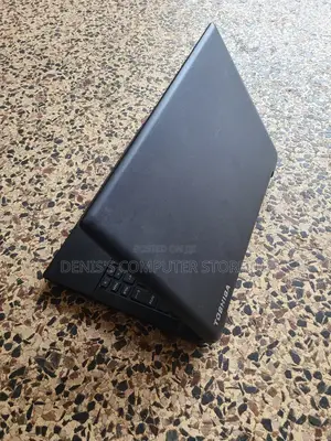 Laptop Toshiba Satellite Pro B40 4GB Intel Celeron SSD 500GB