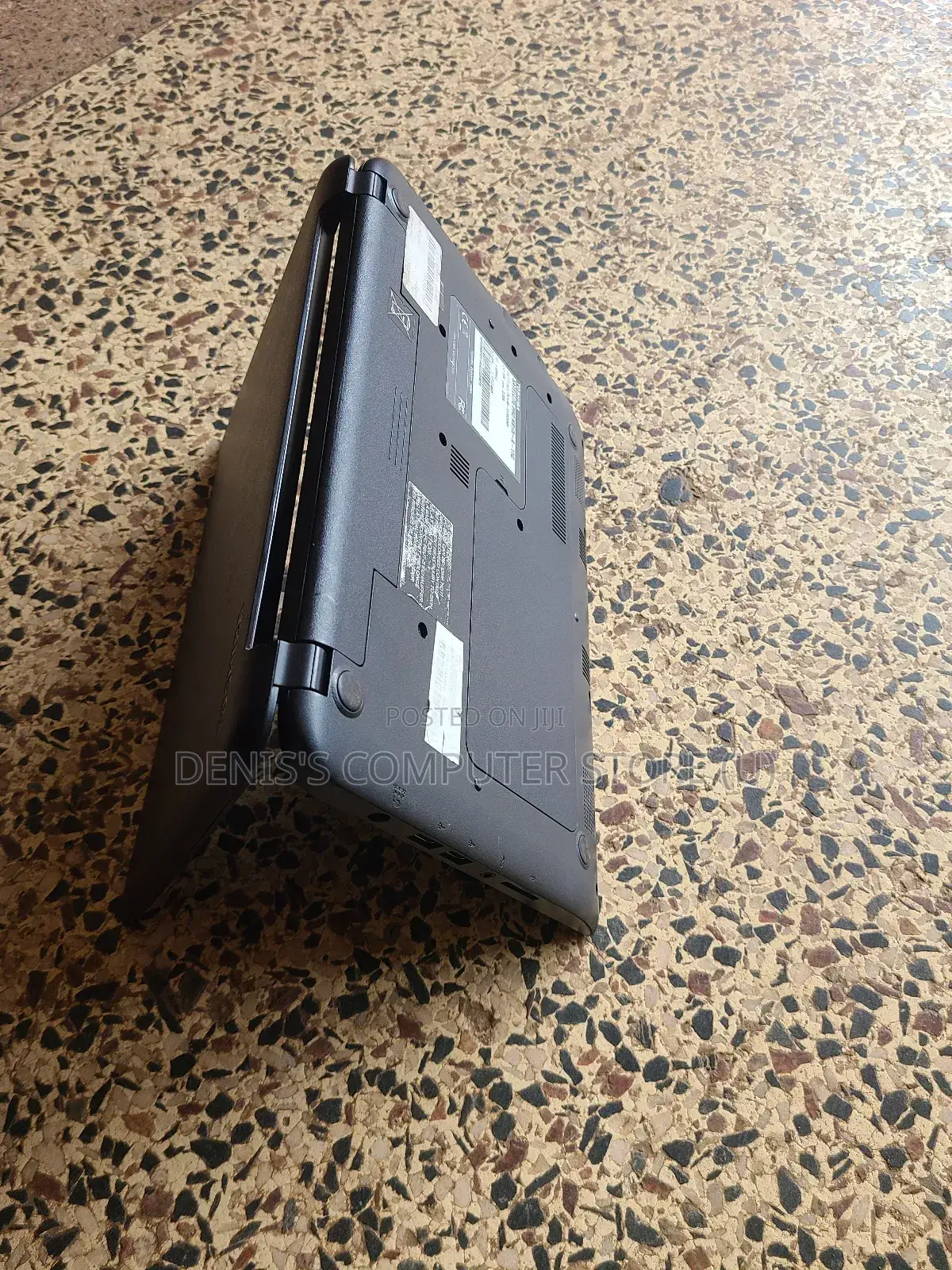 Laptop Toshiba Satellite Pro B40 4GB Intel Celeron SSD 500GB