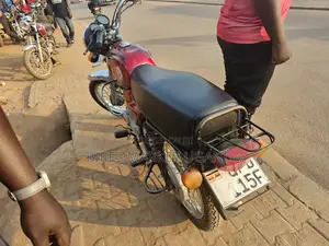 Bajaj Boxer 2021 Red
