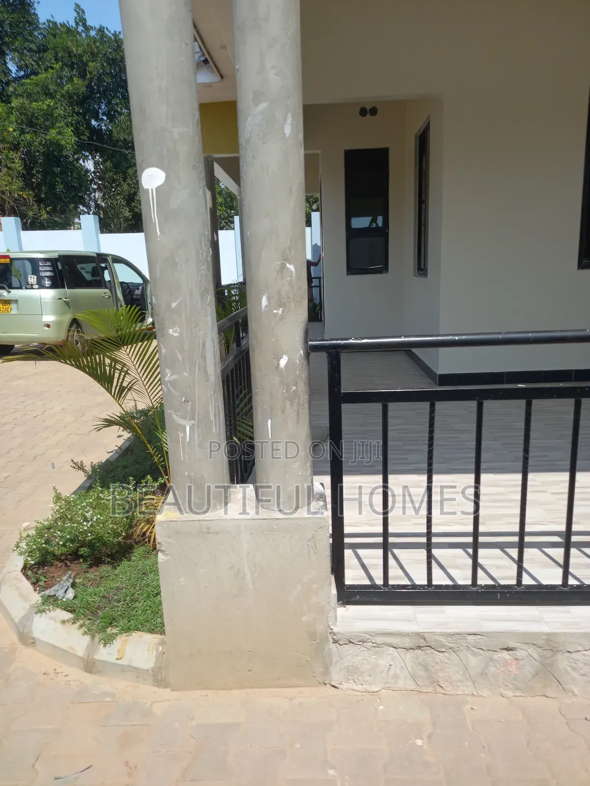 Furnished 4bdrm House in Kira for sale