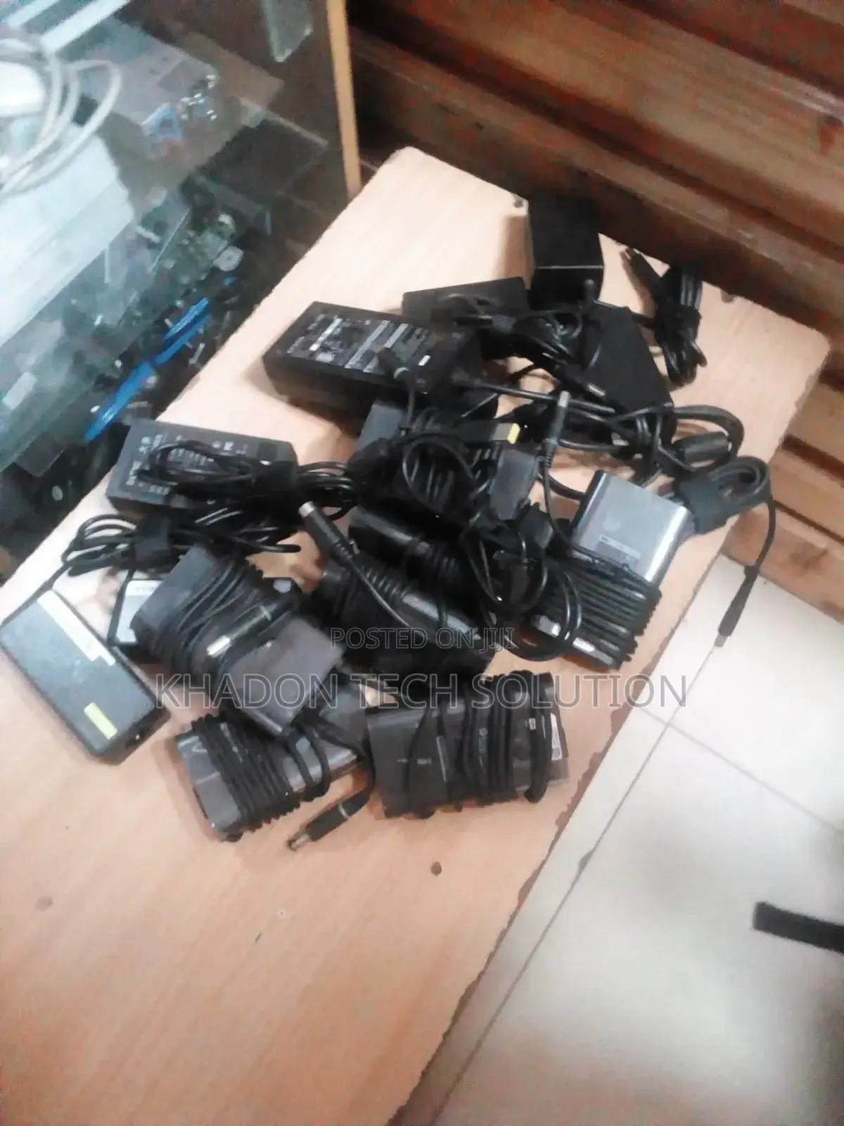 Lenovo Small Pin Charger