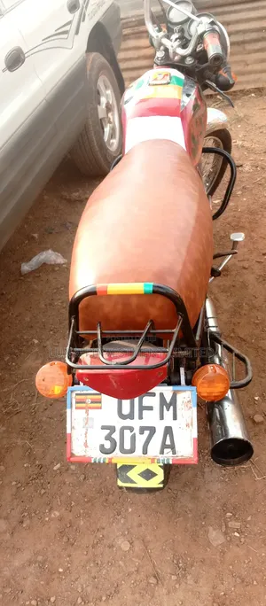 Bajaj Boxer 2023 Red
