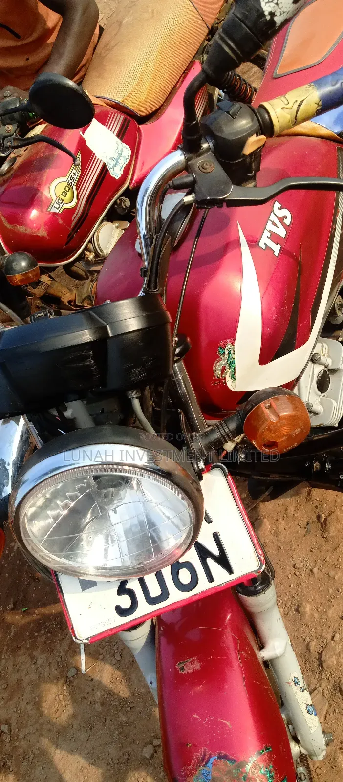 TVS HLX 125 2023 Red