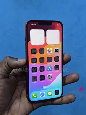 Apple iPhone 13 128 GB Red
