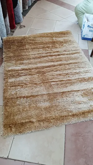 Medium Shaggy Carpet