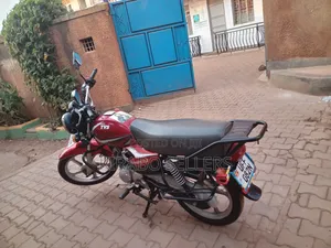 TVS HLX 125 2023 Red
