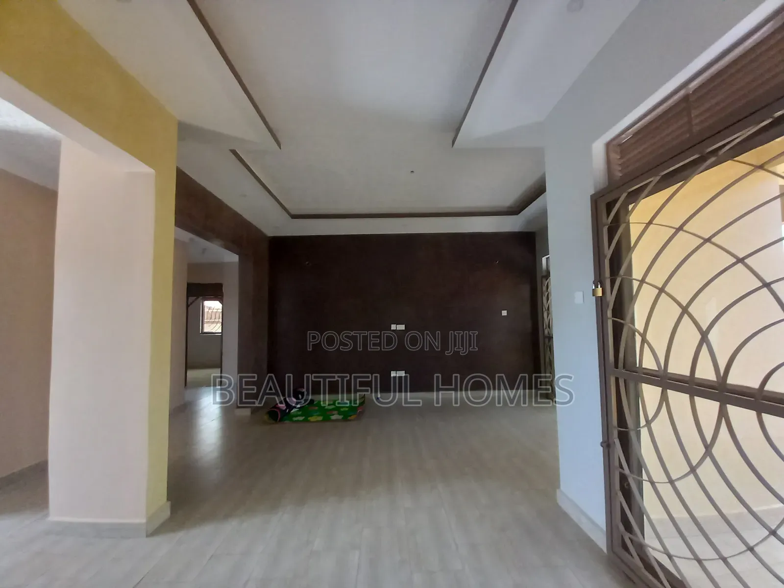 Furnished 4bdrm House in Kira for sale