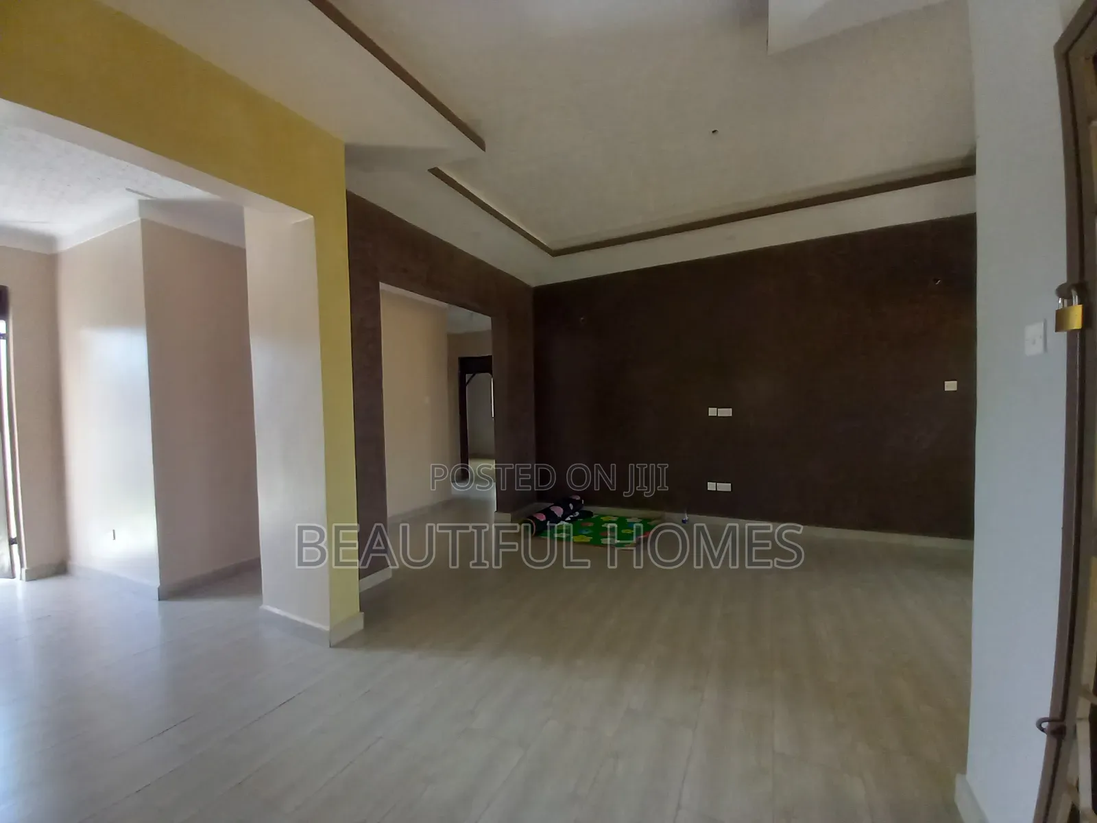 Furnished 4bdrm Maisonette in Kira for sale
