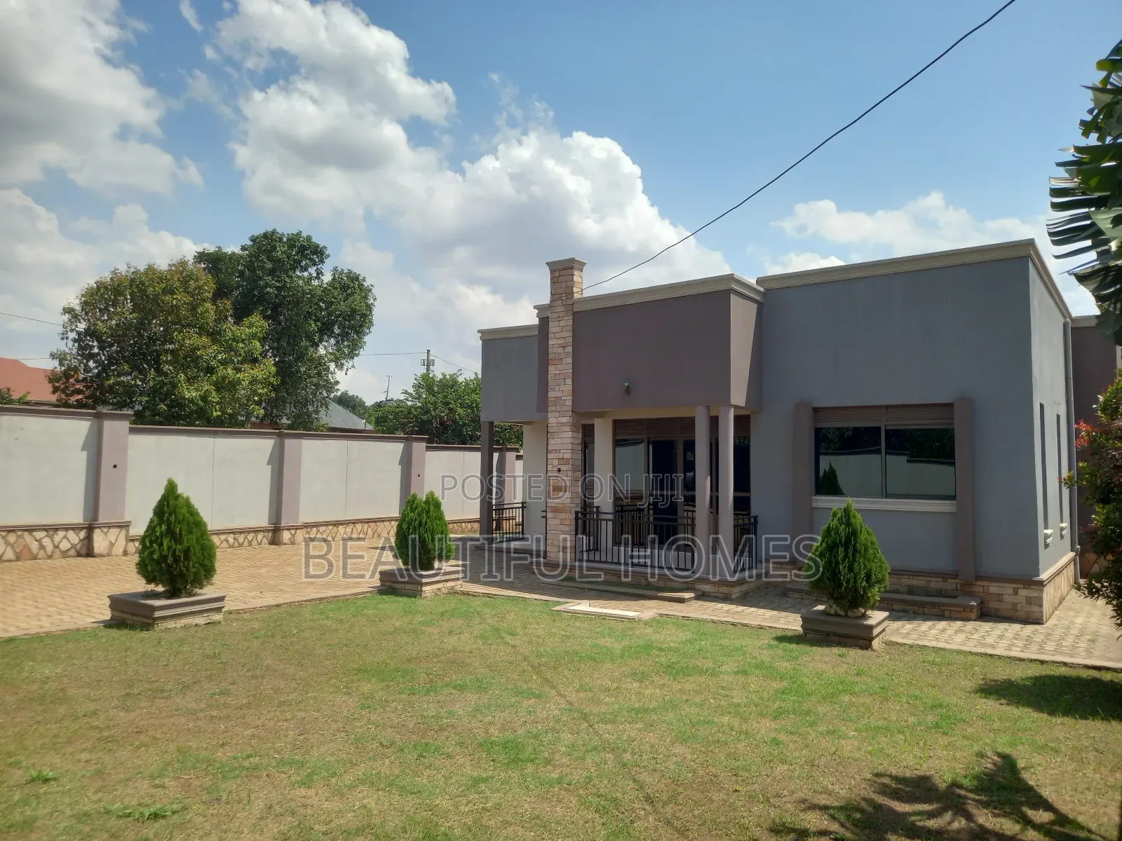 Furnished 4bdrm House in Kira for sale