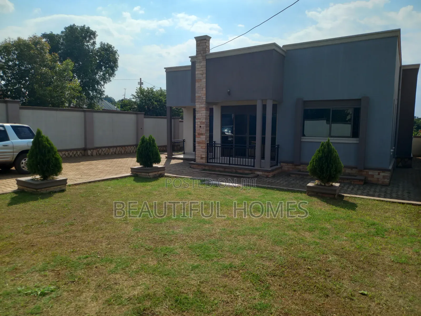 Furnished 4bdrm House in Kira for sale