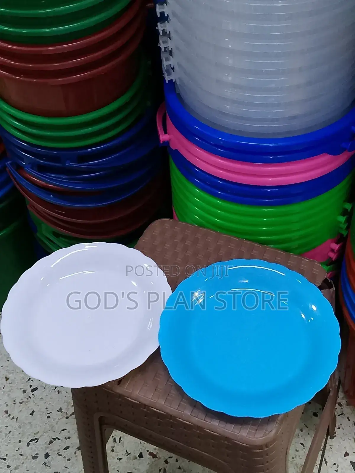Plastic Plates