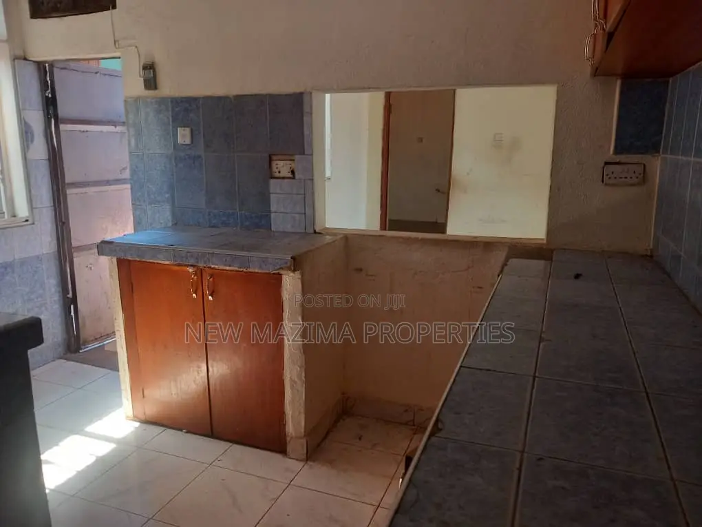 3bdrm Bungalow in Namasuba Ntebe Rd, Division A for rent
