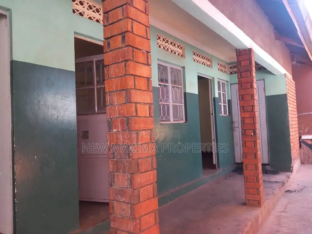 3bdrm Bungalow in Namasuba Ntebe Rd, Division A for rent
