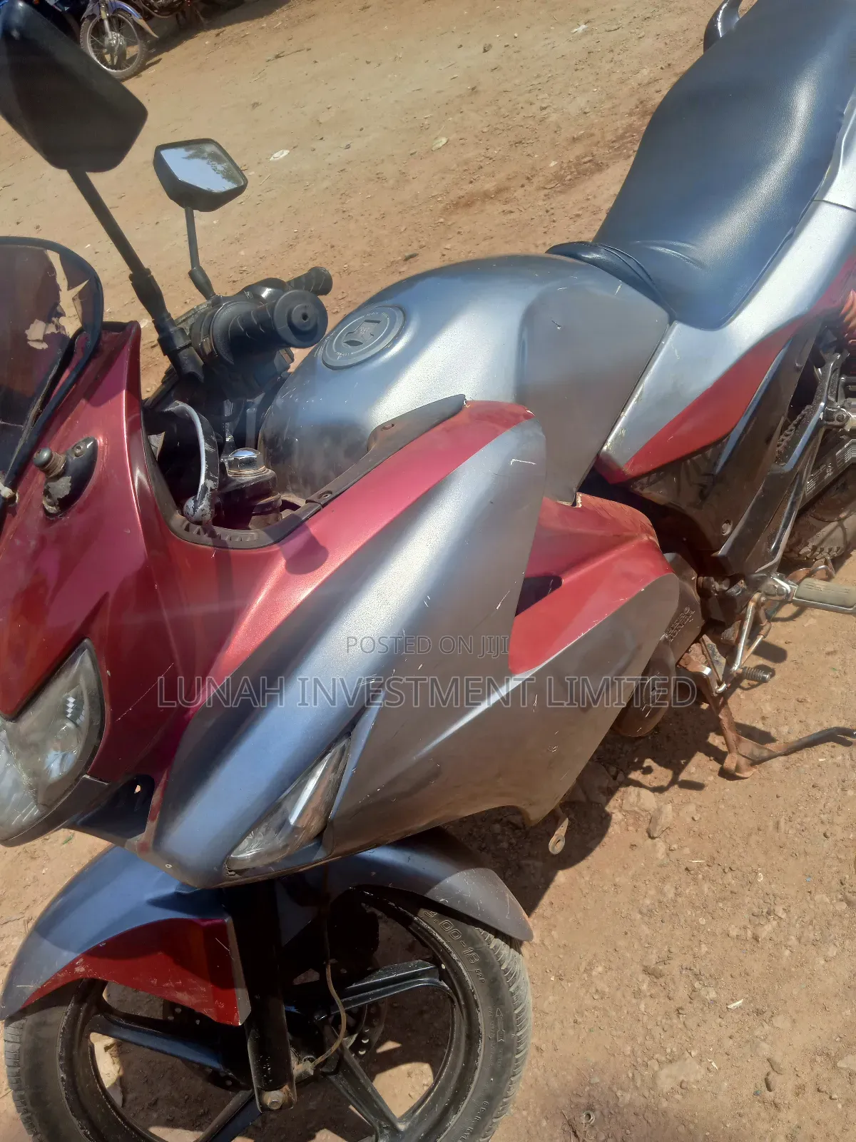 Hero Karizma ZMR 2015 Silver