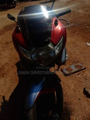 Hero Karizma ZMR 2015 Silver
