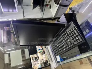 Desktop Computer Dell 4GB Intel Core I3 HDD 500GB
