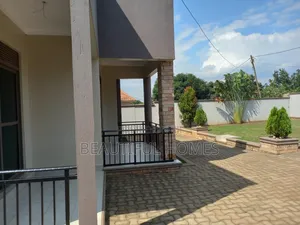 Furnished 4bdrm House in Kira for sale