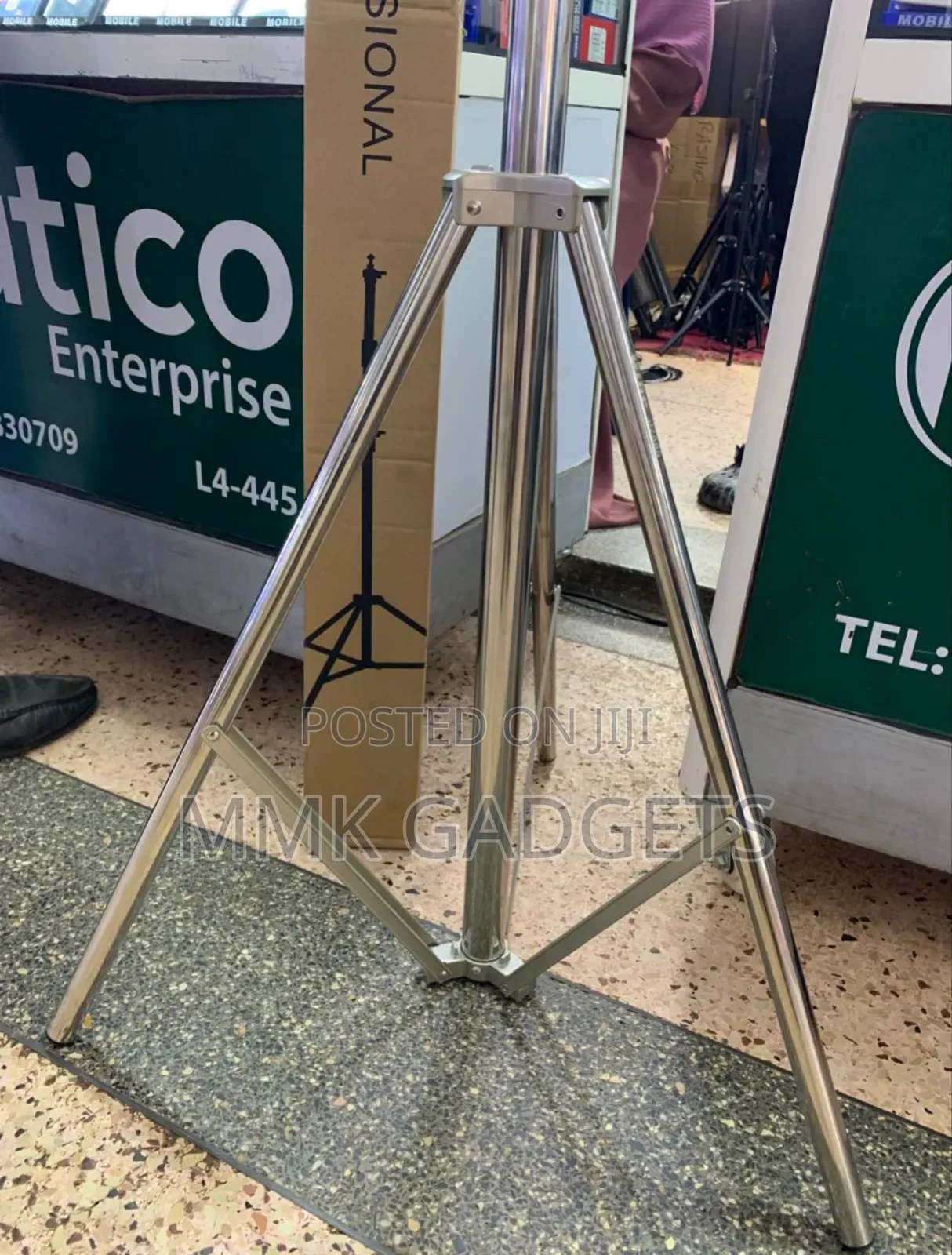 Universal Professional Tripod Stand