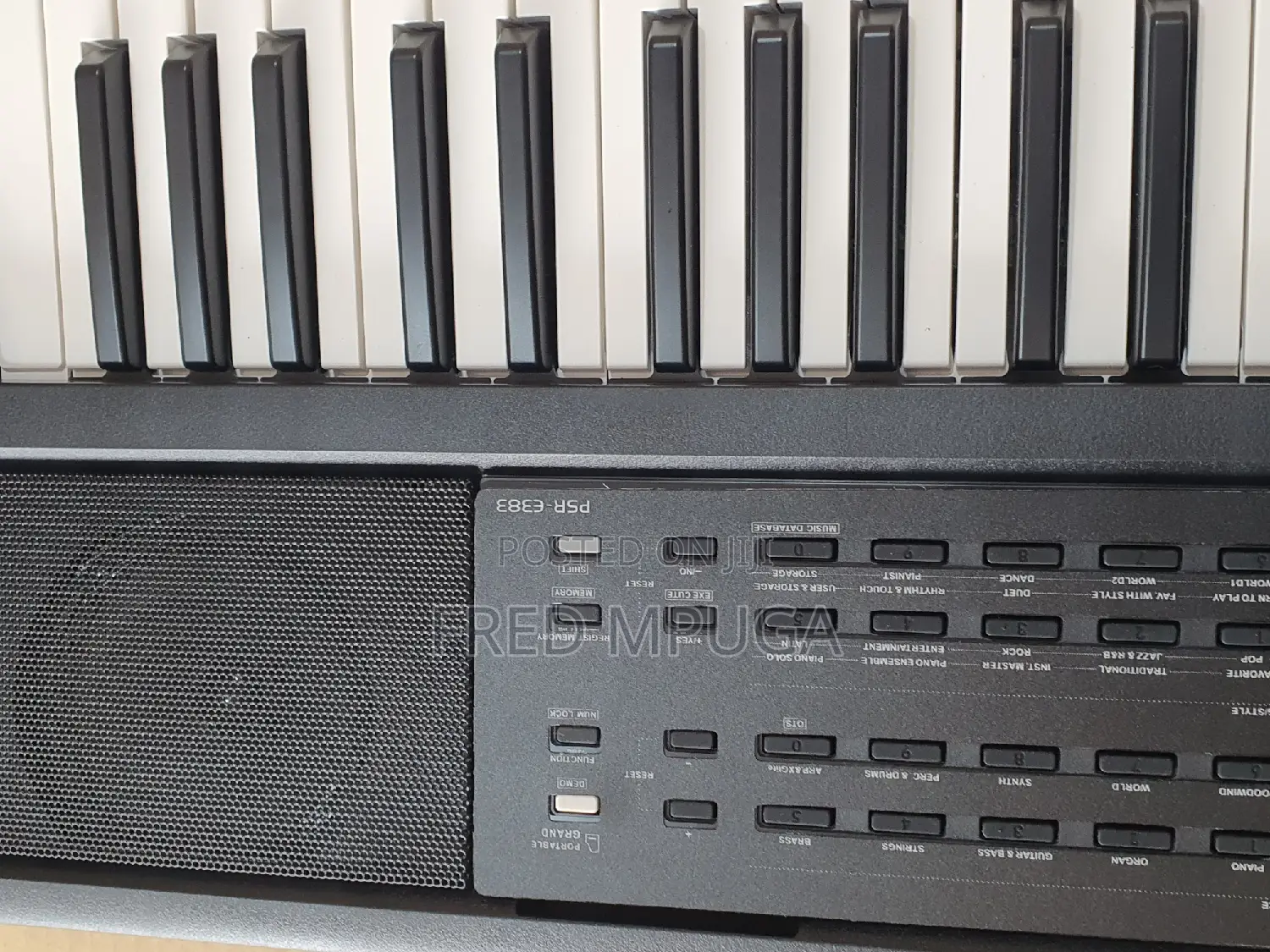 Yamaha Keyboard PSR E383
