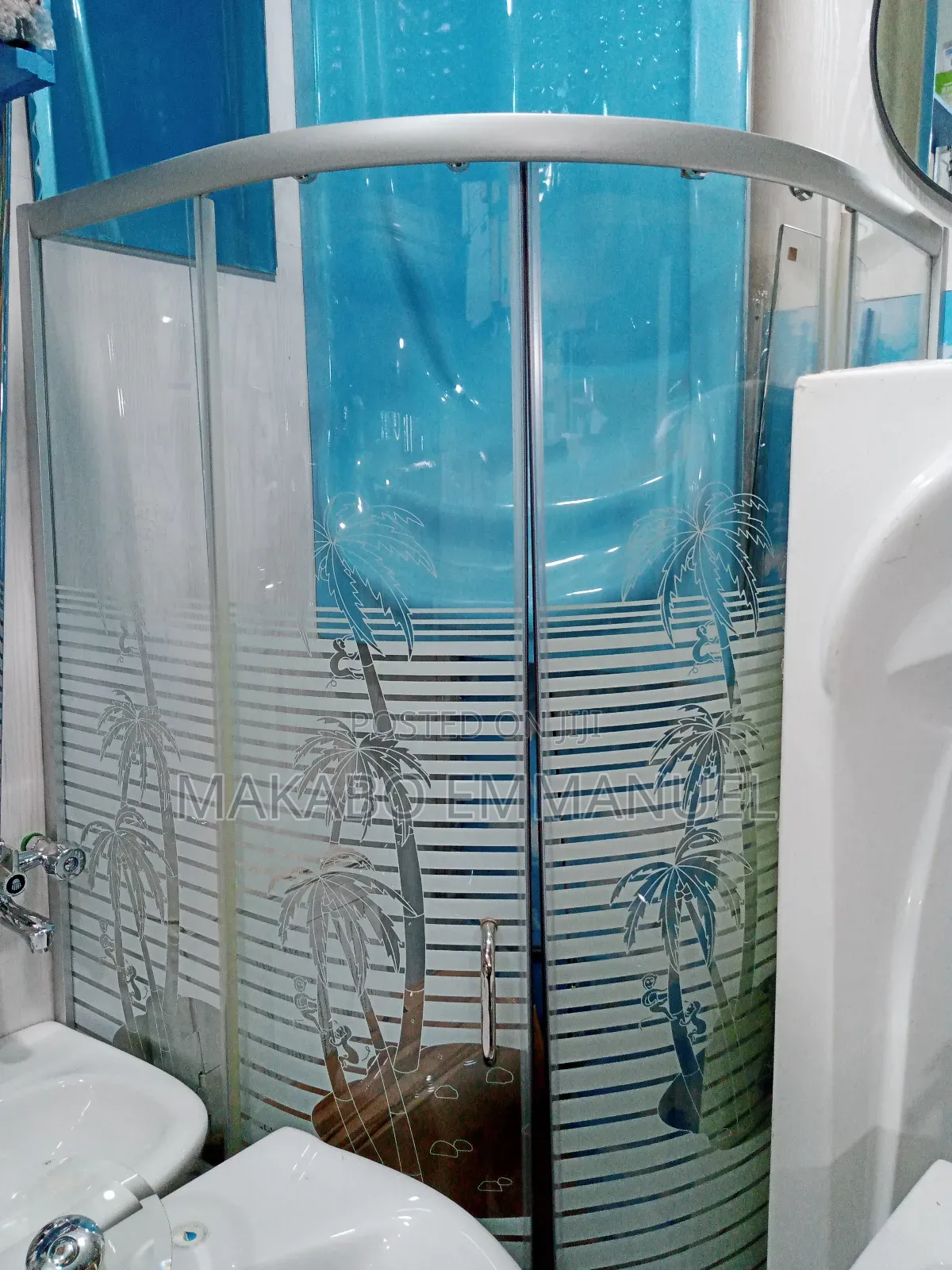 Shower Room Oval