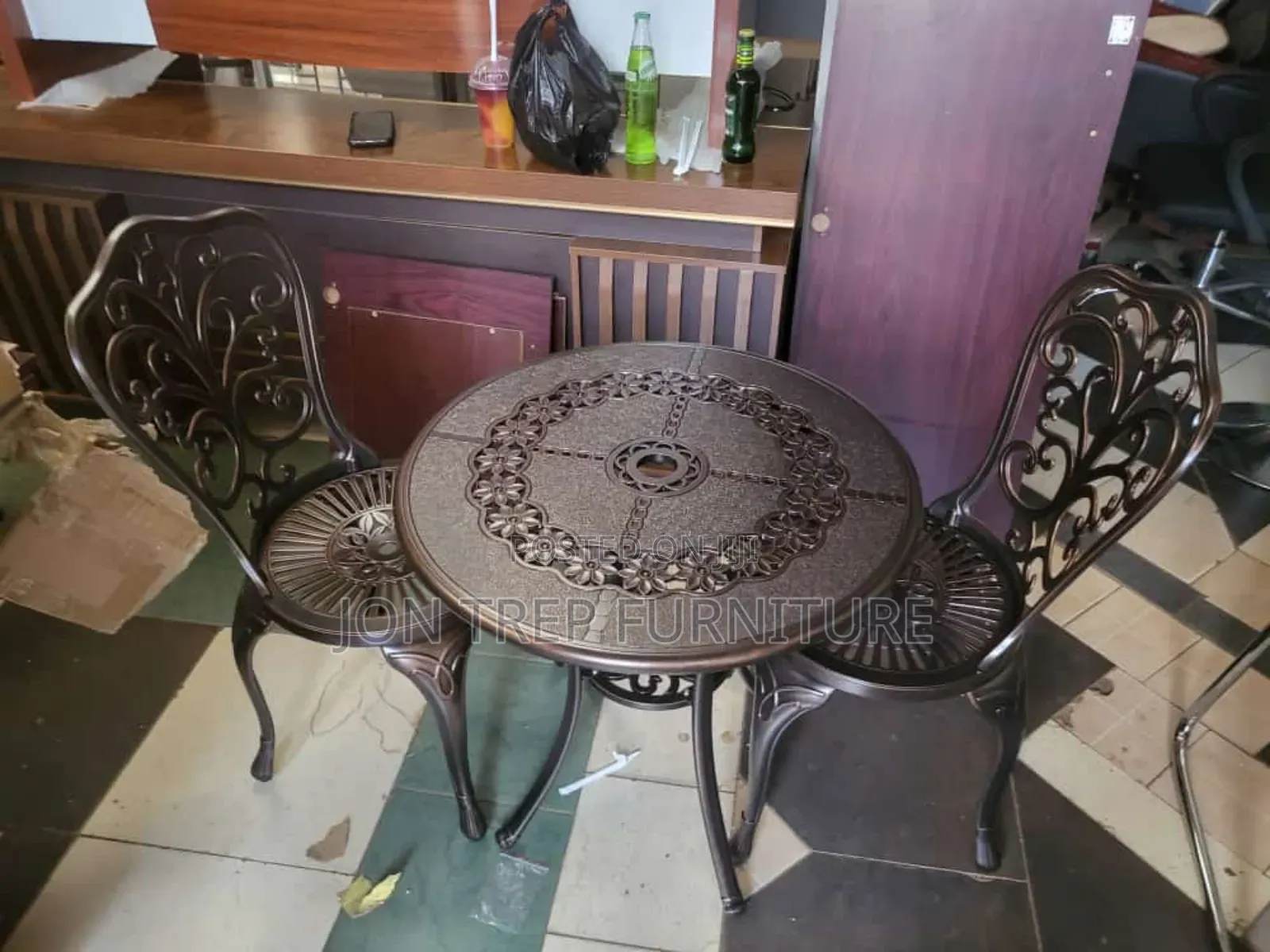 Outdoor Set Table and Chairs.
