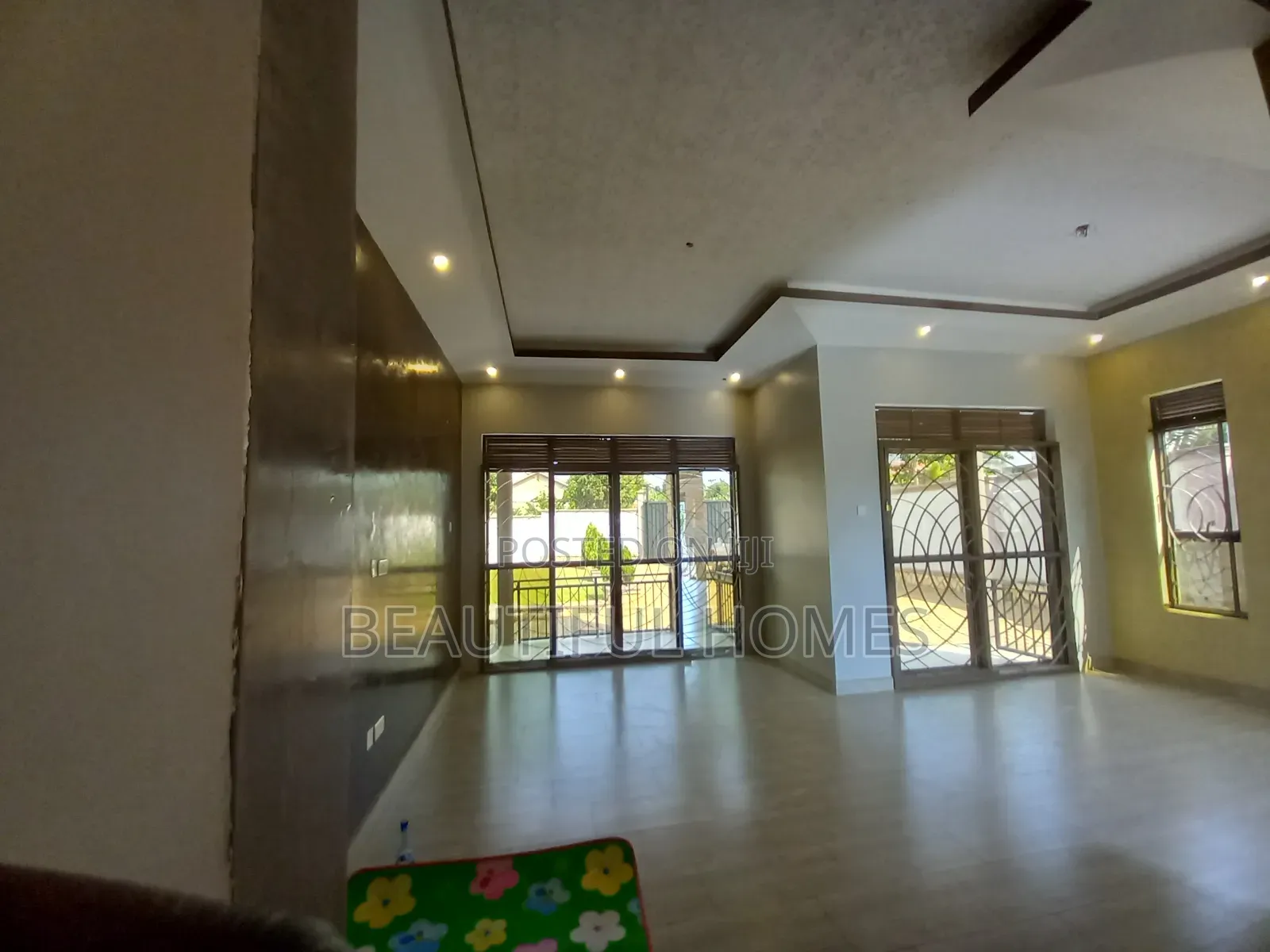 Furnished 4bdrm House in Kira for sale