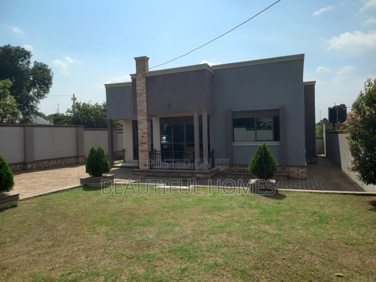 Furnished 4bdrm Bungalow in Kira for sale