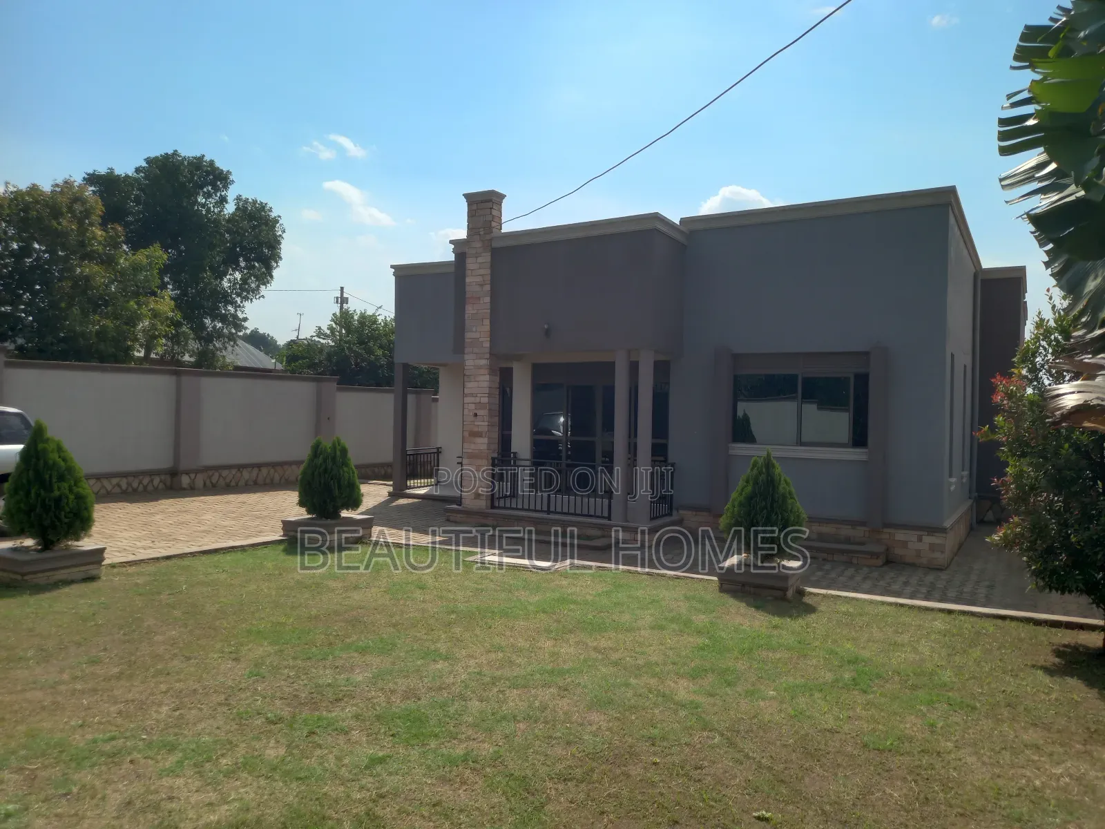 Furnished 4bdrm House in Kira for sale
