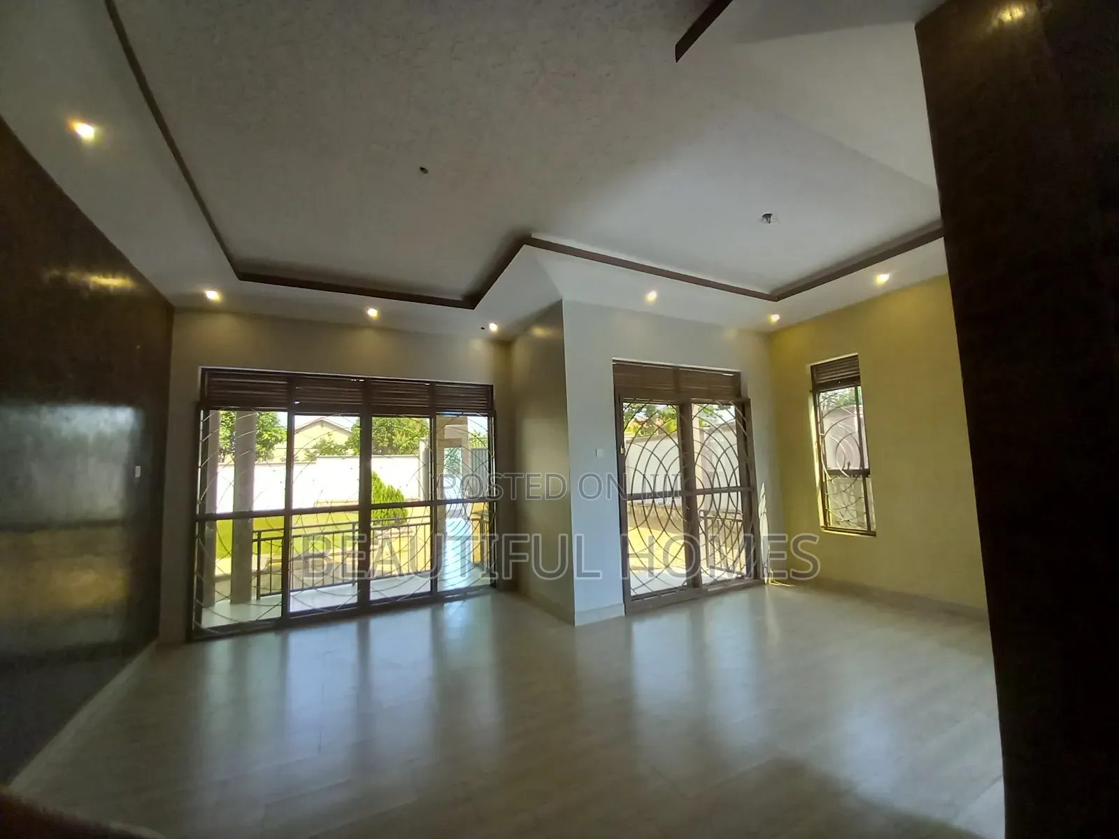 Furnished 4bdrm Maisonette in Kira for sale