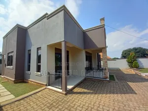 Furnished 4bdrm Bungalow in Kira for sale