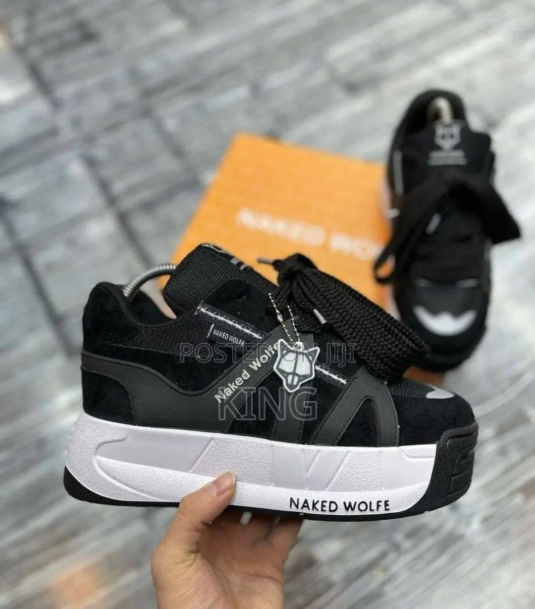 Fine Classic Sneakers