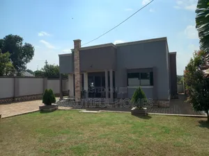Furnished 4bdrm House in Kira for sale