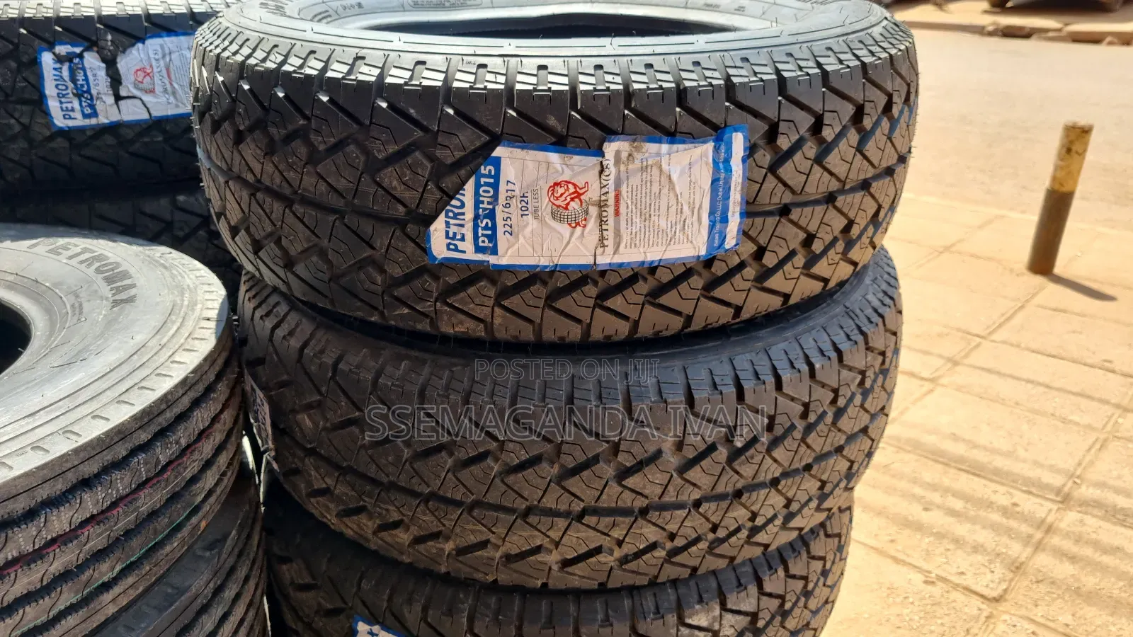 225/65r17 Petromax a/T