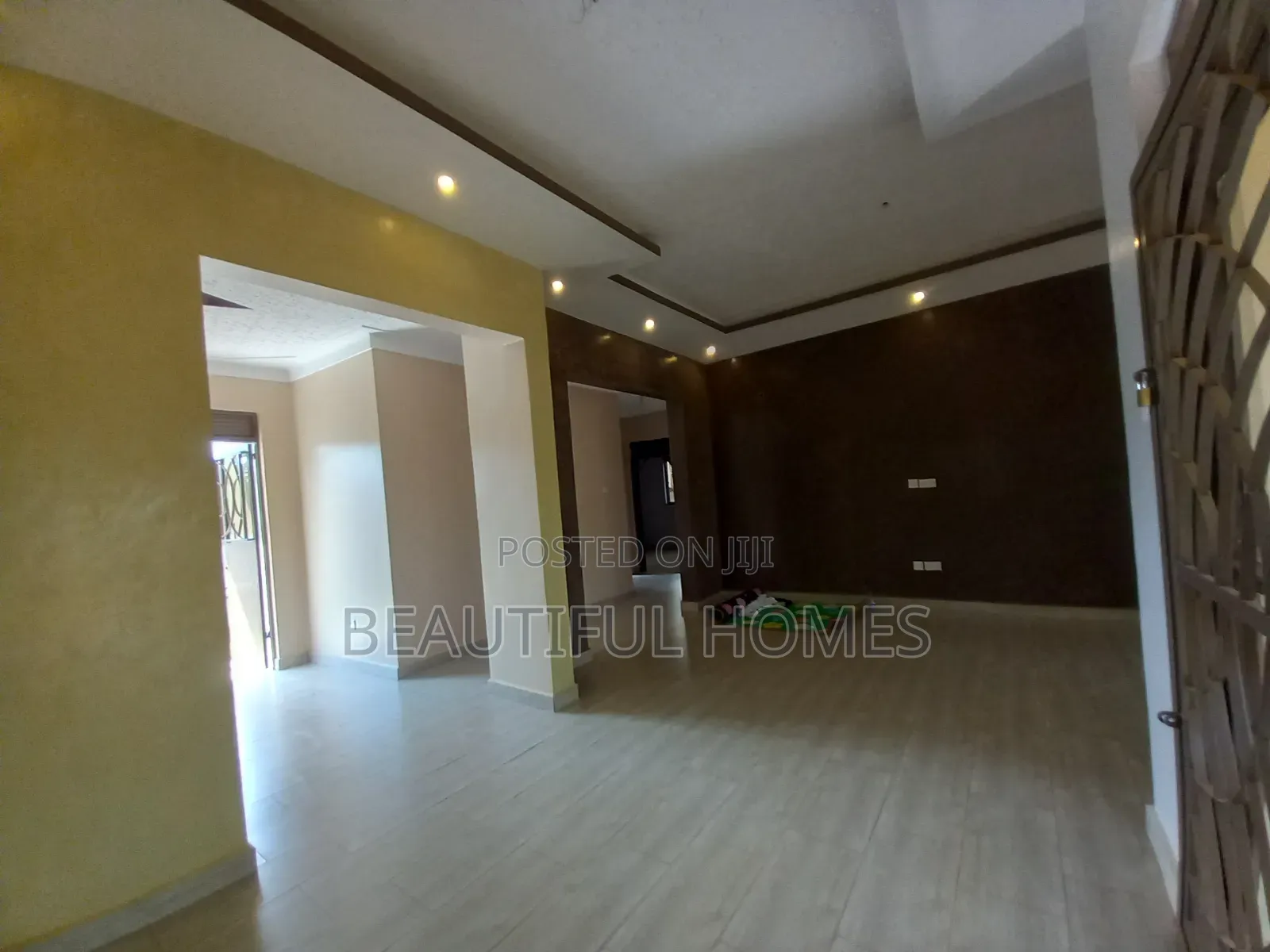 Furnished 4bdrm Bungalow in Kira for sale