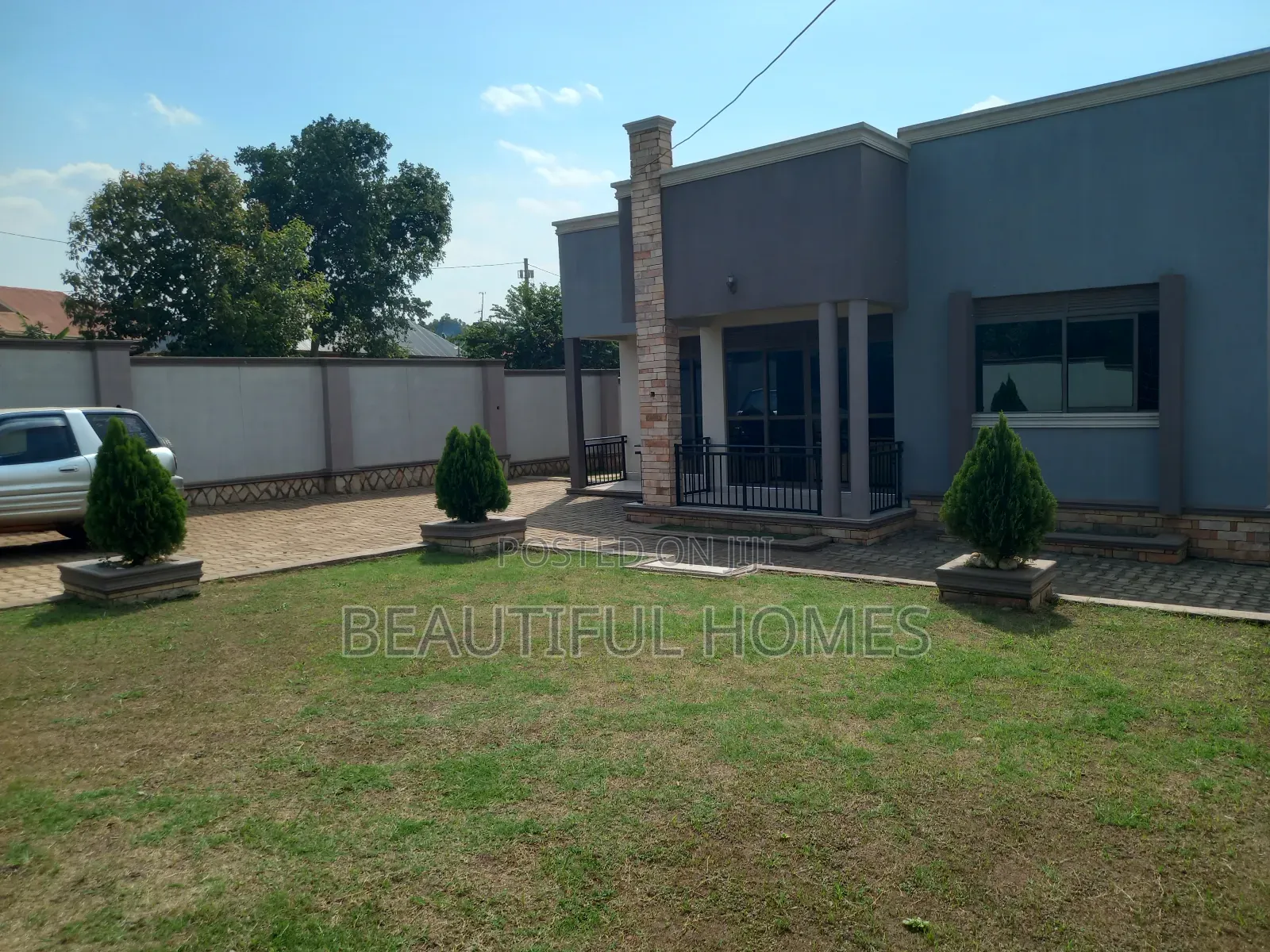 Furnished 4bdrm House in Kira for sale