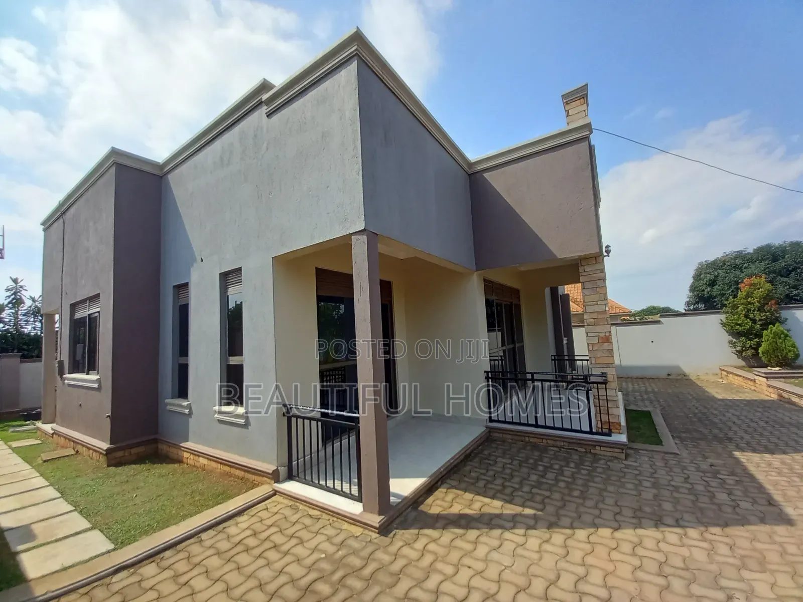 Furnished 4bdrm House in Kira for sale