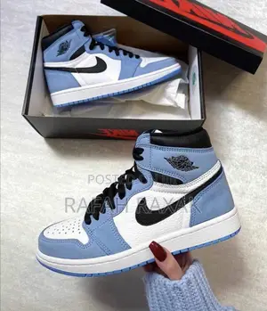 Original Nike Air Jordan 1 Retro High Top University Blue