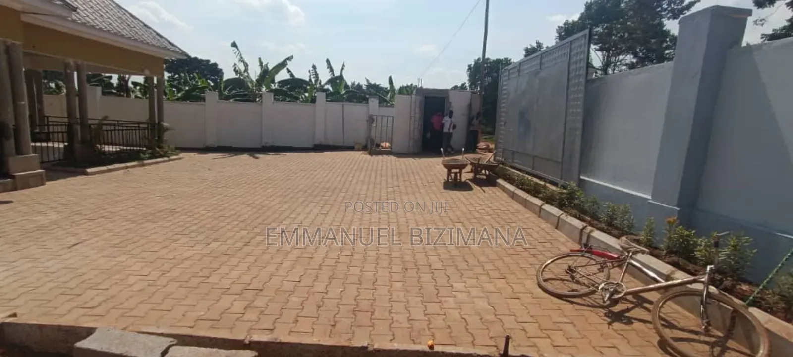 3bdrm Bungalow in Wemac Properties, Kira for sale