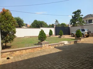 Furnished 4bdrm House in Kira for sale