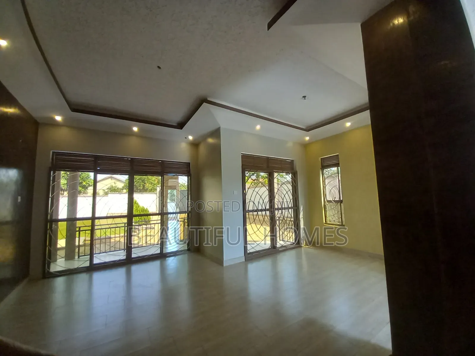 Furnished 4bdrm House in Kira for sale
