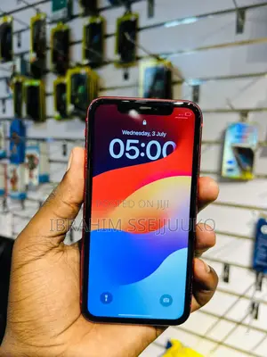 Apple iPhone 11 64 GB Red
