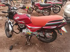 Bajaj CT 110X 2022 Red