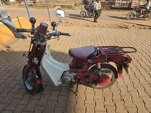 Suzuki Inazuma 2012 Red
