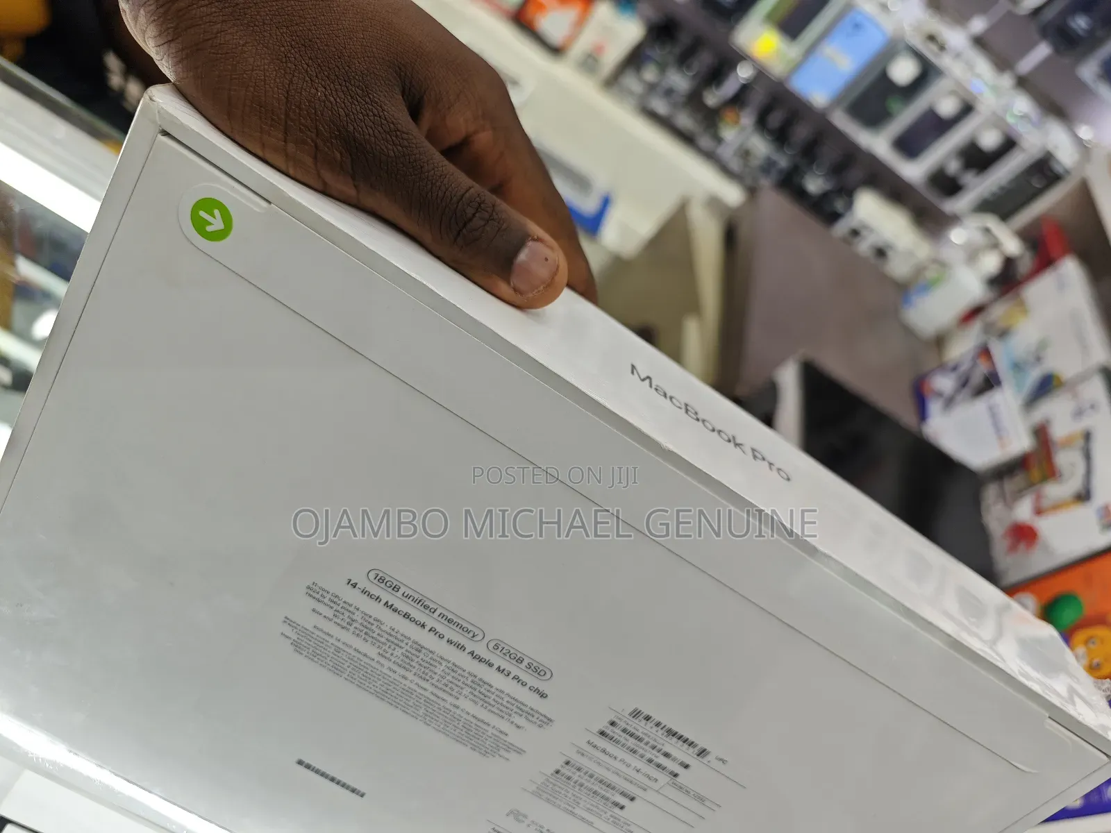 New Laptop Apple MacBook Pro 18GB Apple M3 Pro SSD 512GB