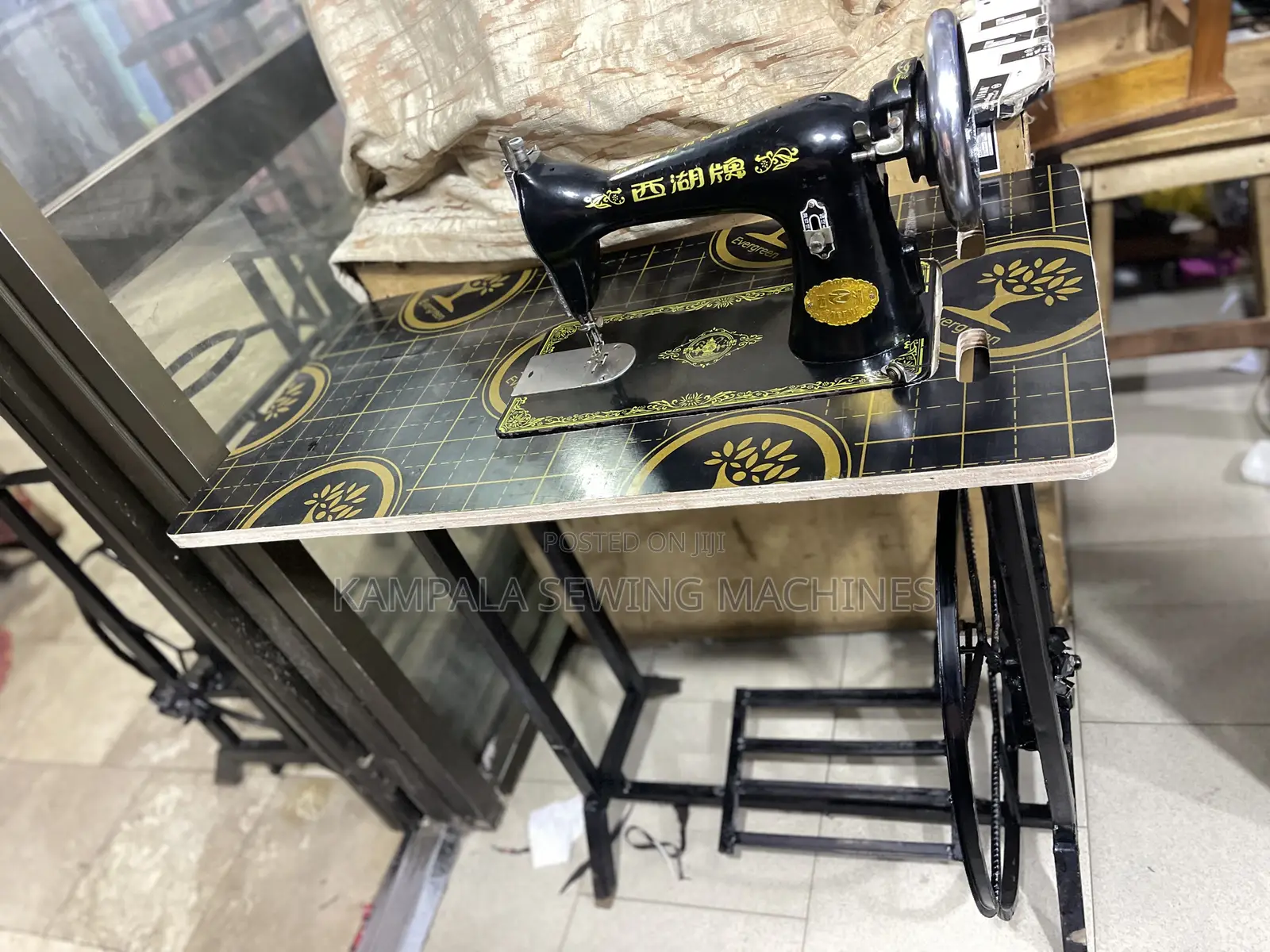 Japan Brand Sewing Machines With Good Local Stand