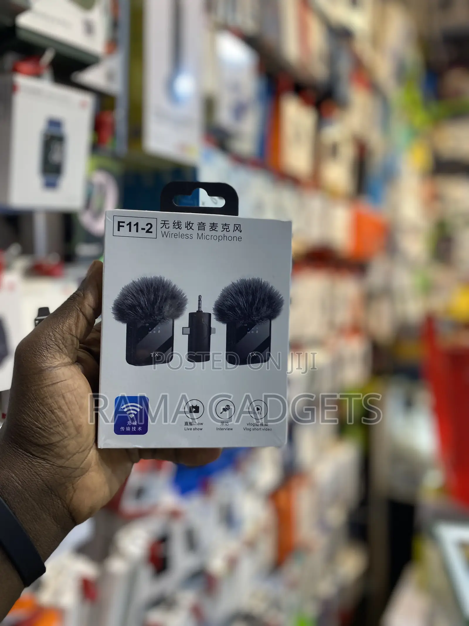 3 in 1 Wireless Lavalier Microphone