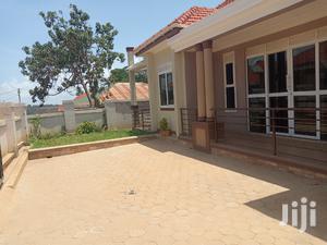 Kira House in Organized Tarmacked Neighborhood for Sell